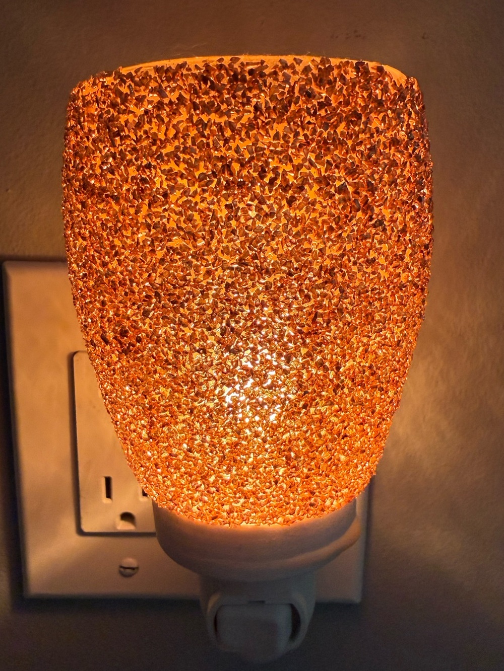 Scentsy Glitter Rose Gold Mini Warmer, featuring a sparkling, textured rose gold